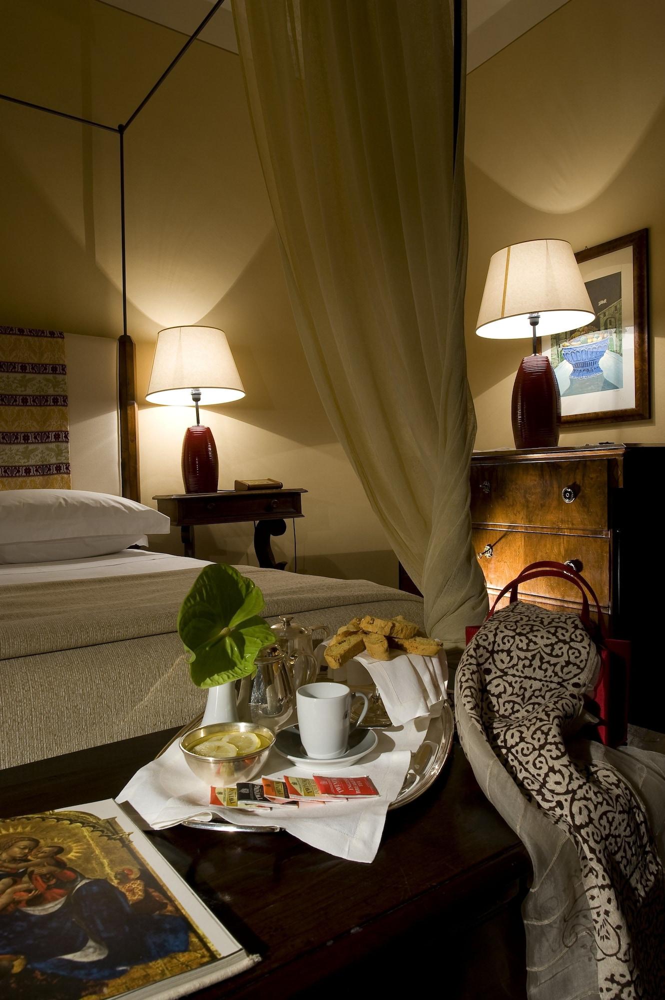 Park Hotel Ai Cappuccini Gubbio Bagian luar foto